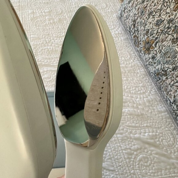 Nori Press Handheld Steam Iron - White - Picture 5 of 6